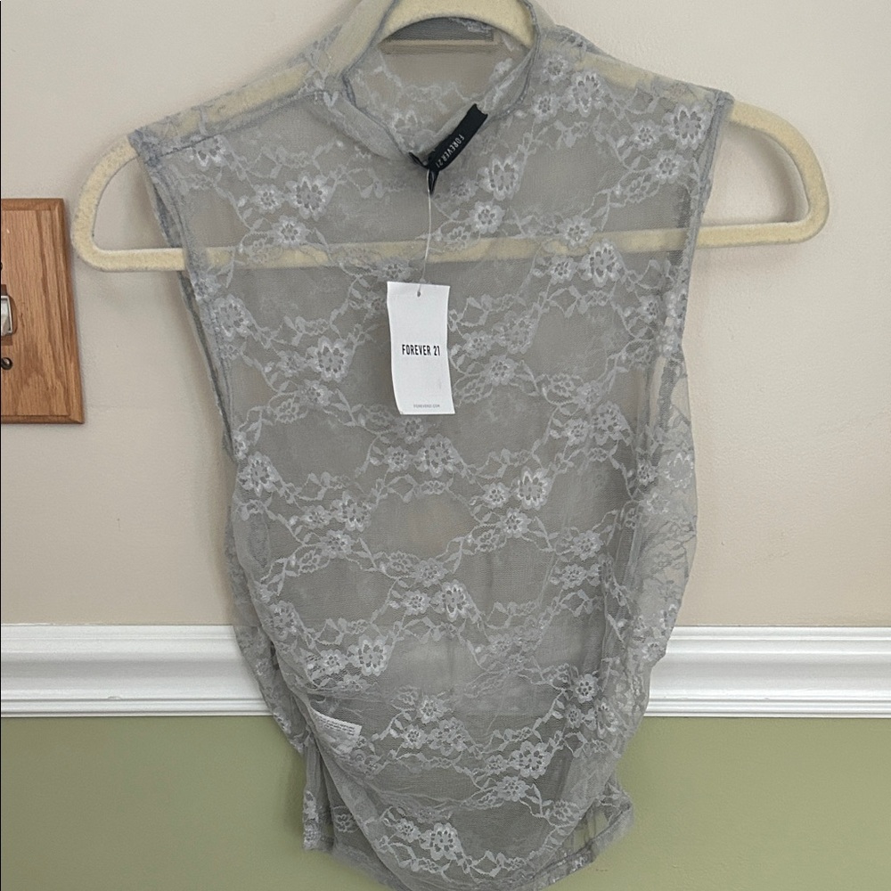 Sheer Lace Sleeveless Top - Picture 2 of 4